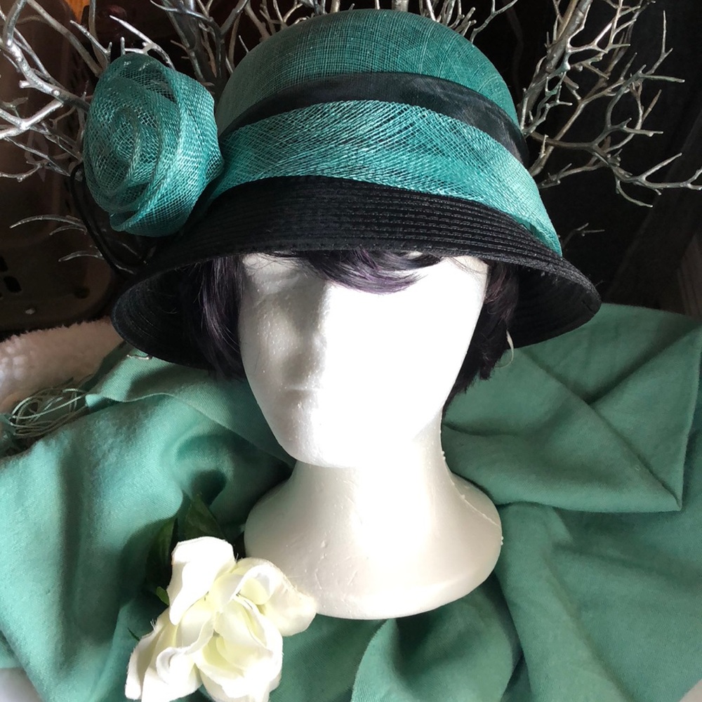 August Hat